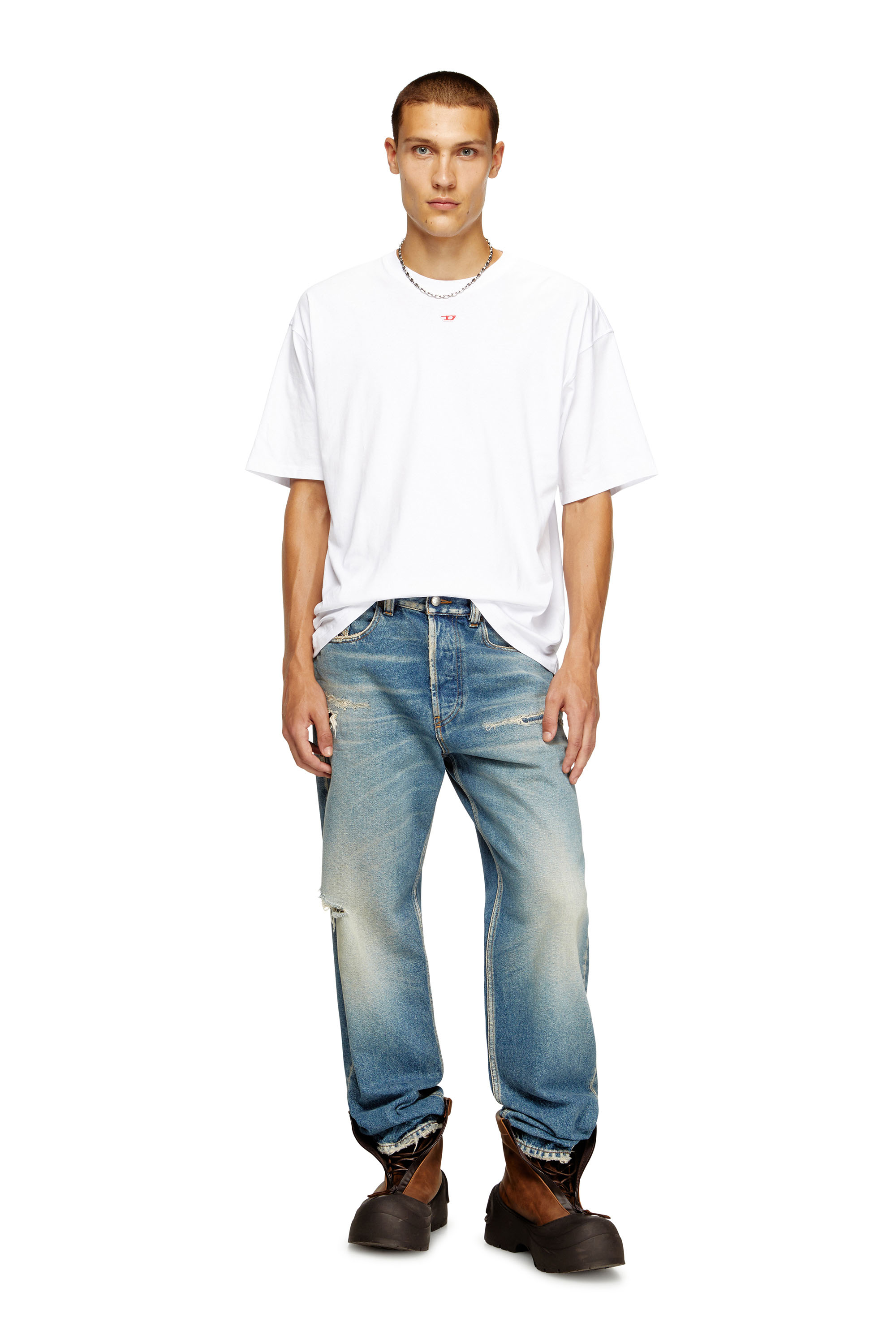 Diesel - T-BOXT-D, Unisex's T-shirt with embroidered D patch in ホワイト - 4