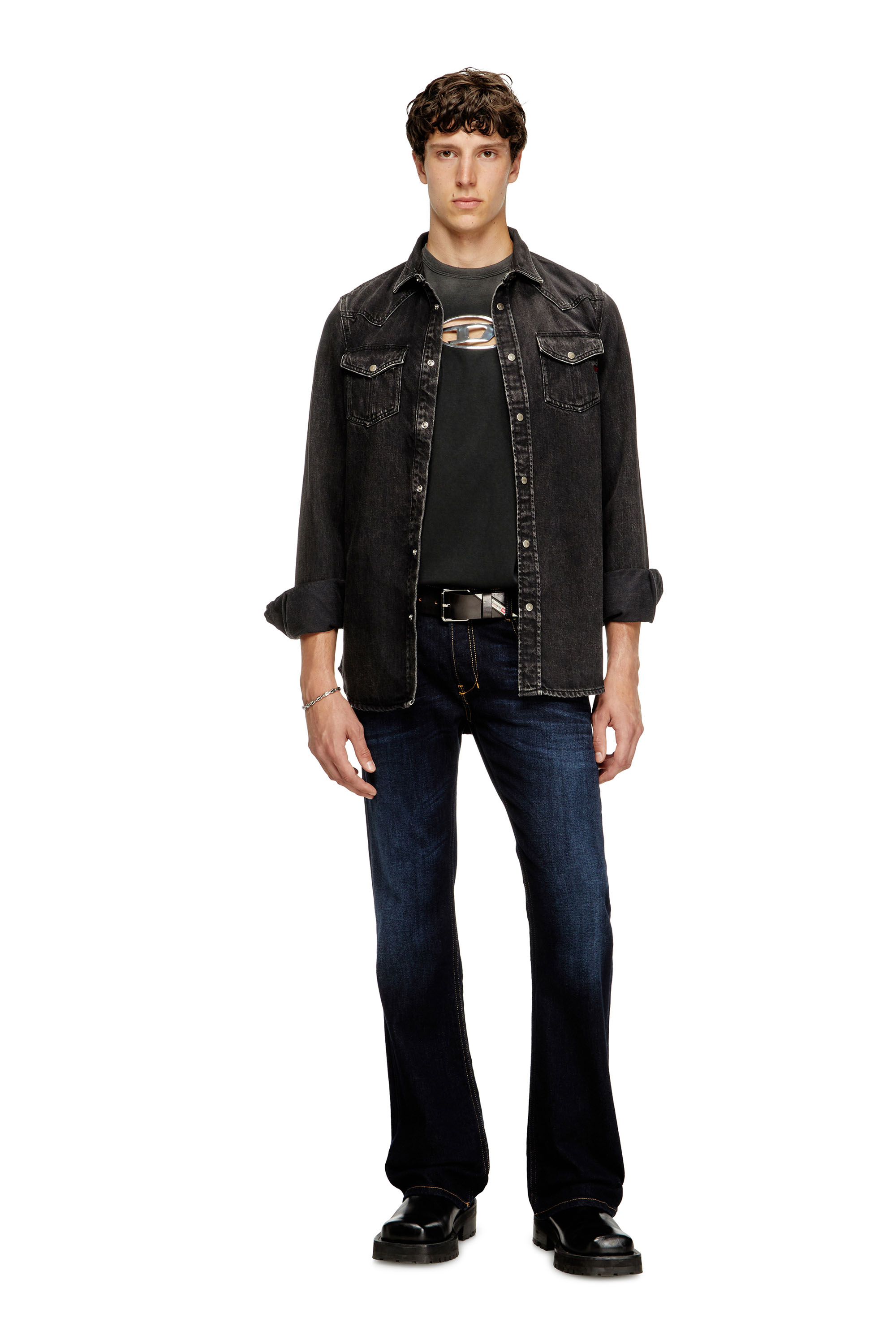 Diesel - T-ADJUST-Q8, Male's Faded T-shirt with cut-out Oval D logo in ブラック - 3